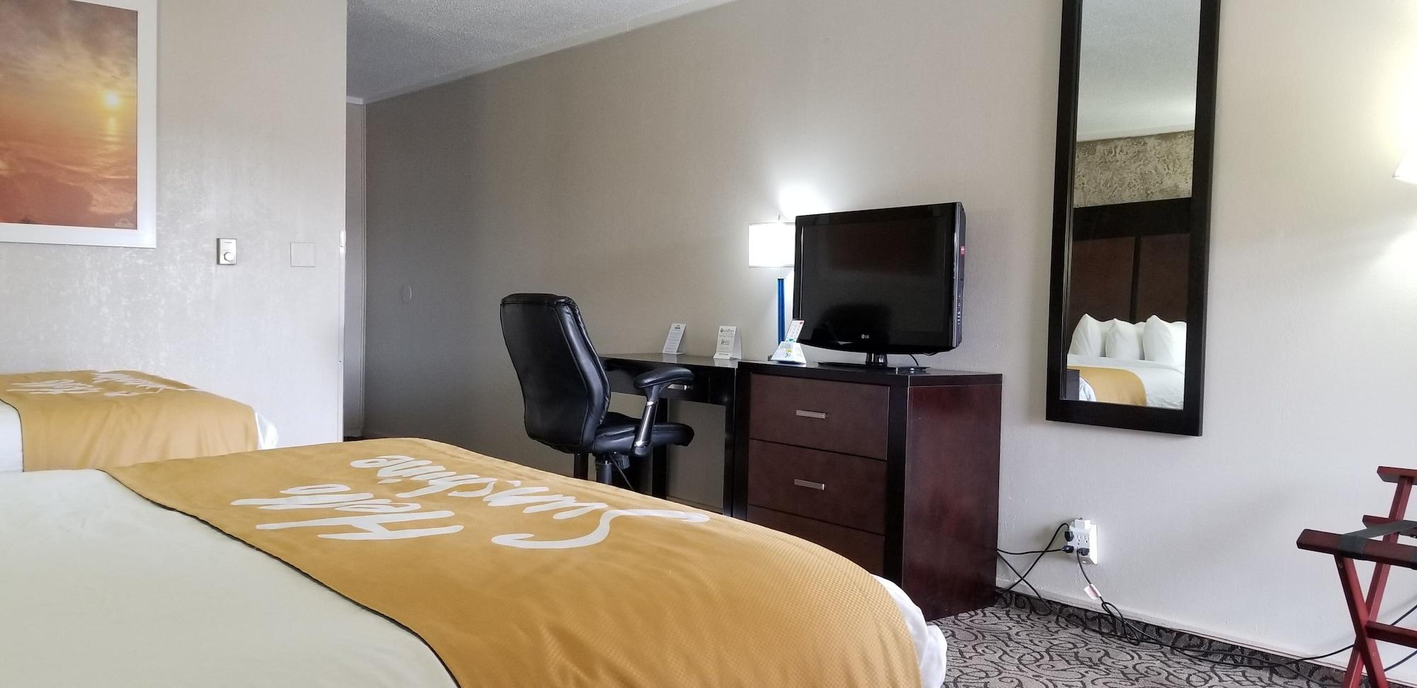 Days Inn & Suites By Wyndham Trinidad Bagian luar foto