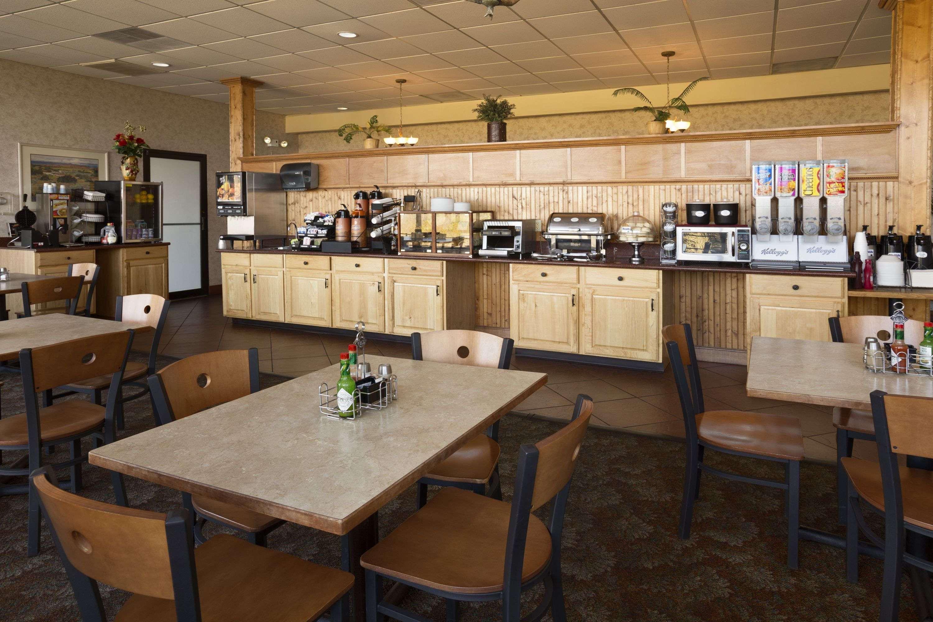 Days Inn & Suites By Wyndham Trinidad Bagian luar foto