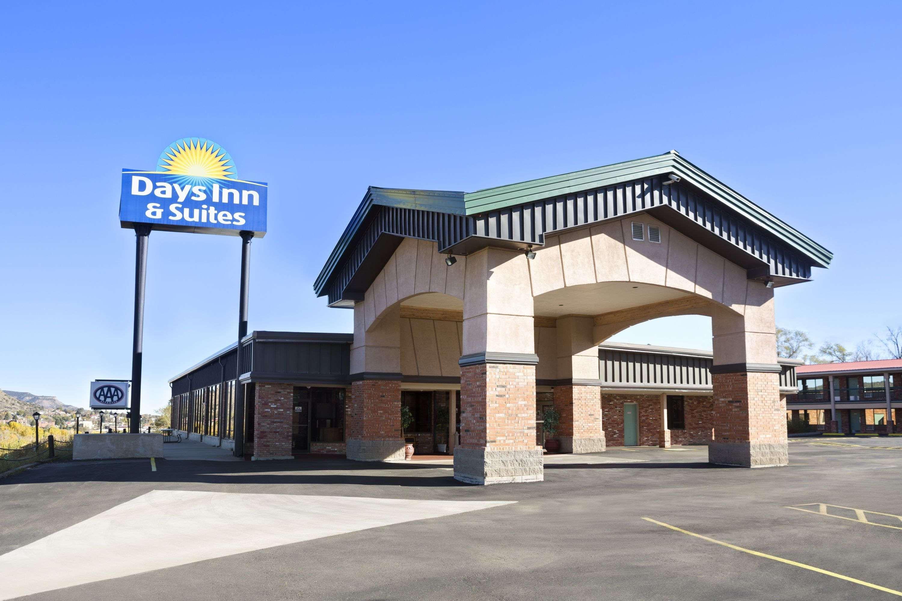 Days Inn & Suites By Wyndham Trinidad Bagian luar foto