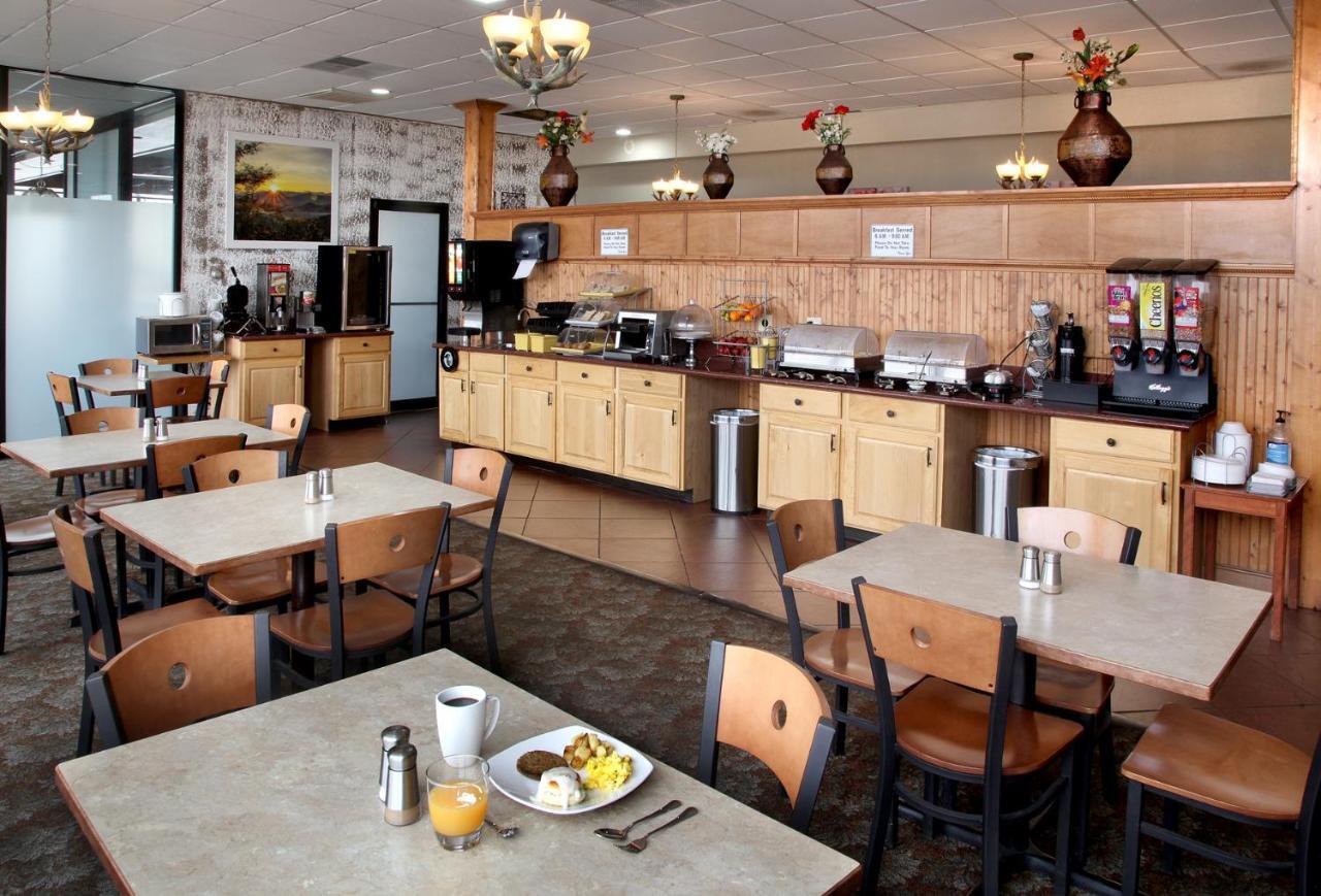 Days Inn & Suites By Wyndham Trinidad Bagian luar foto